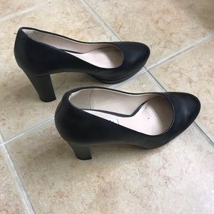 Clarks Black Pumps